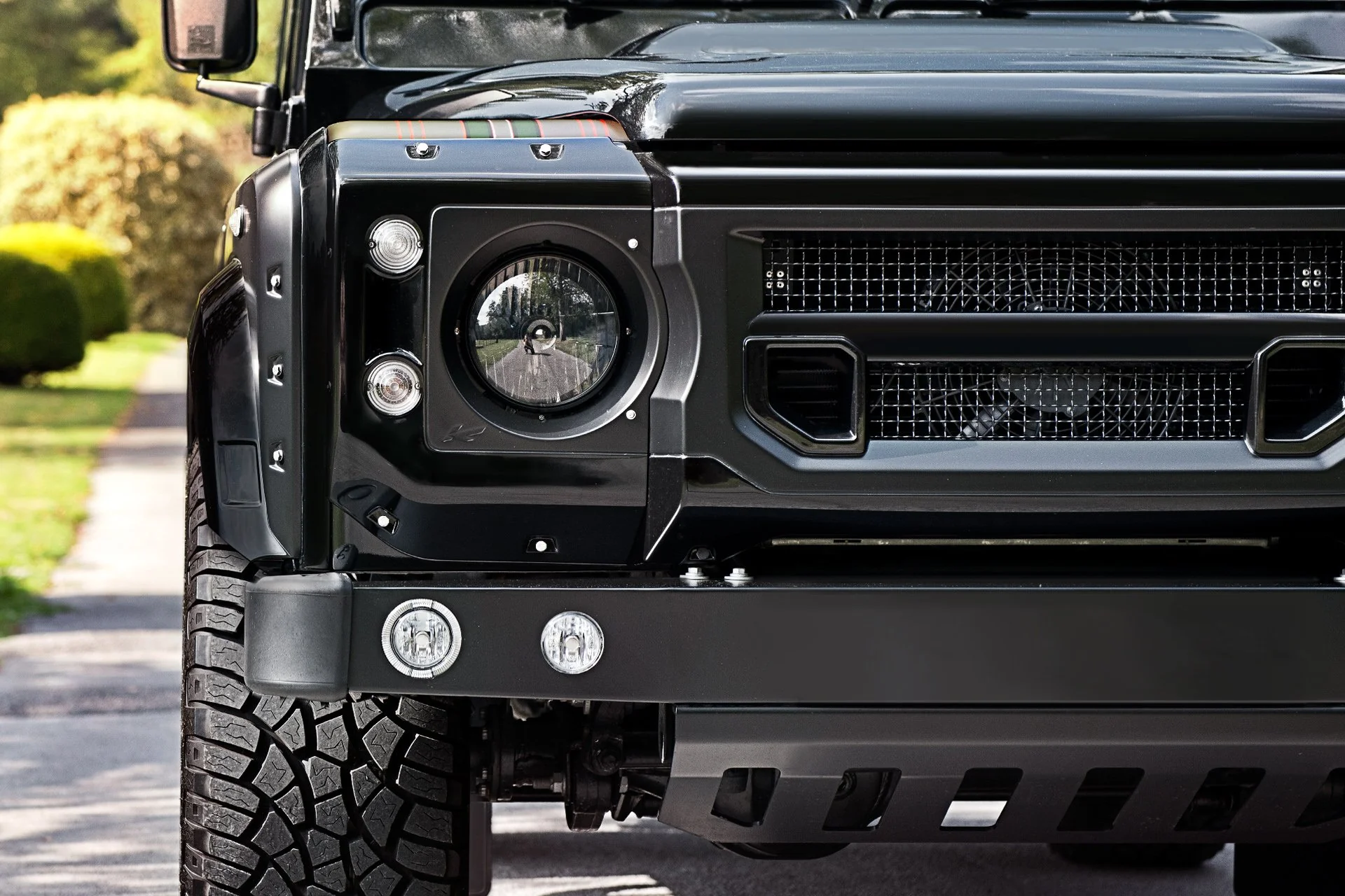 Land Rover Defender (1991-2016) Shadow Chrome Headlights With Parking Bulb - Image 2