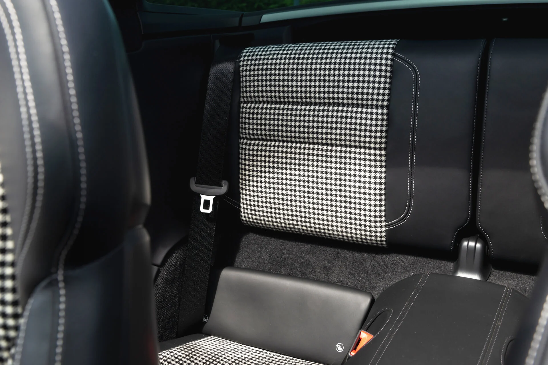 Heritage Remastered Leather with Cloth Interior Suitable for PORSCHE 911/992 (2019 Onwards) - Image 51