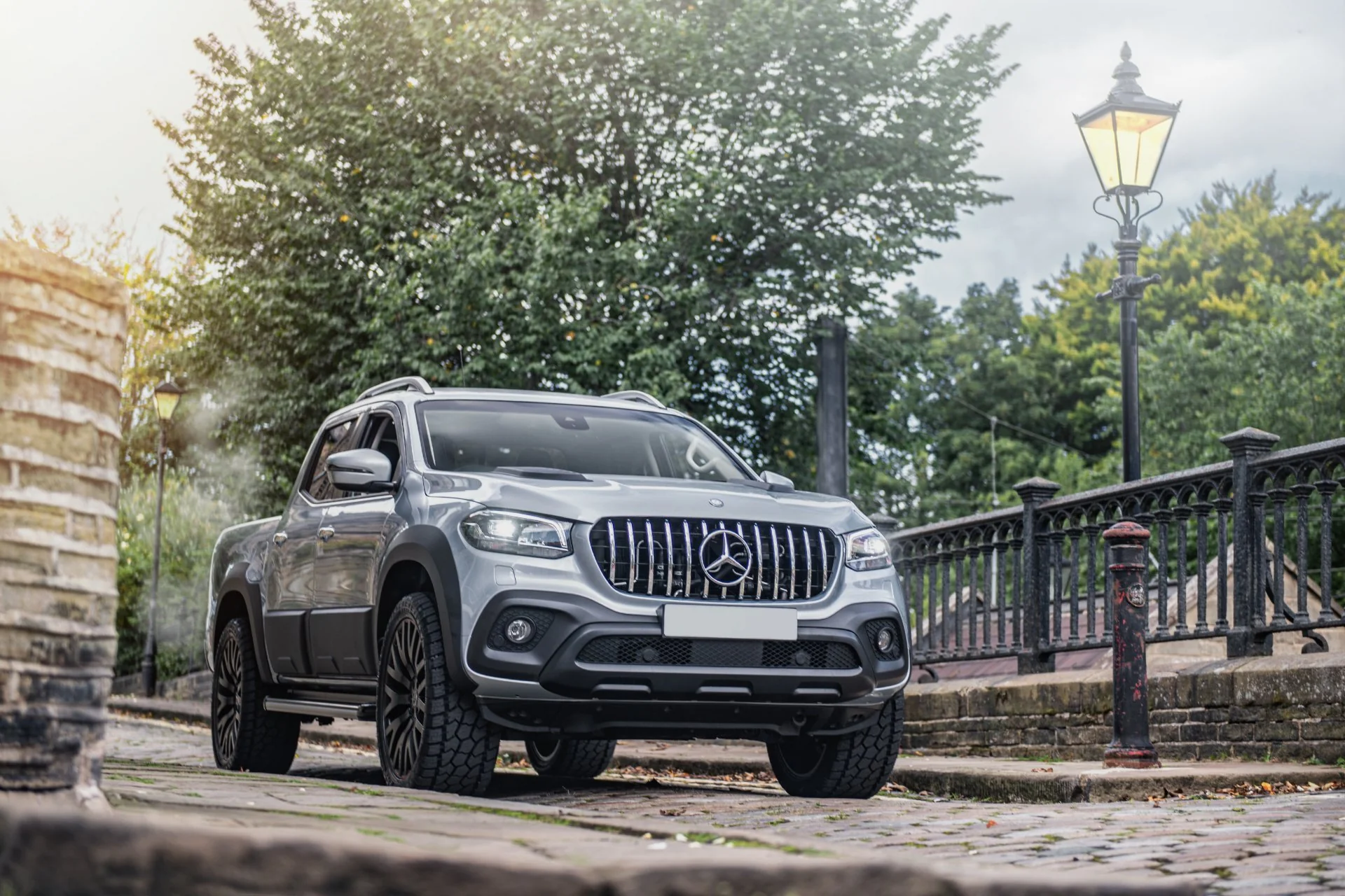 Mercedes X-Class (2019 Onwards) RS Light Alloy Wheels with Red Stripe - Image 10