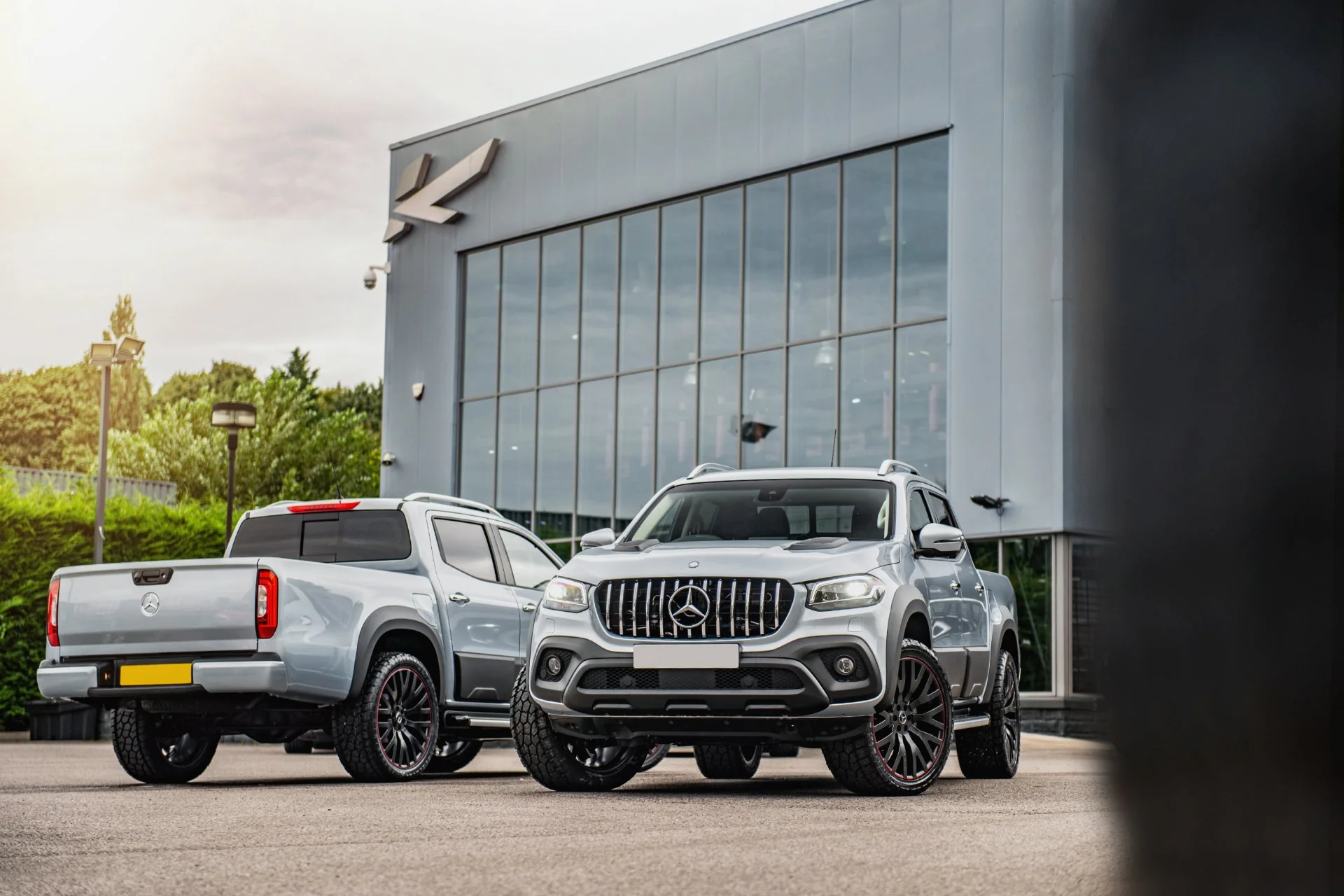 Mercedes X-Class (2019 Onwards) RS Light Alloy Wheels with Red Stripe - Image 12