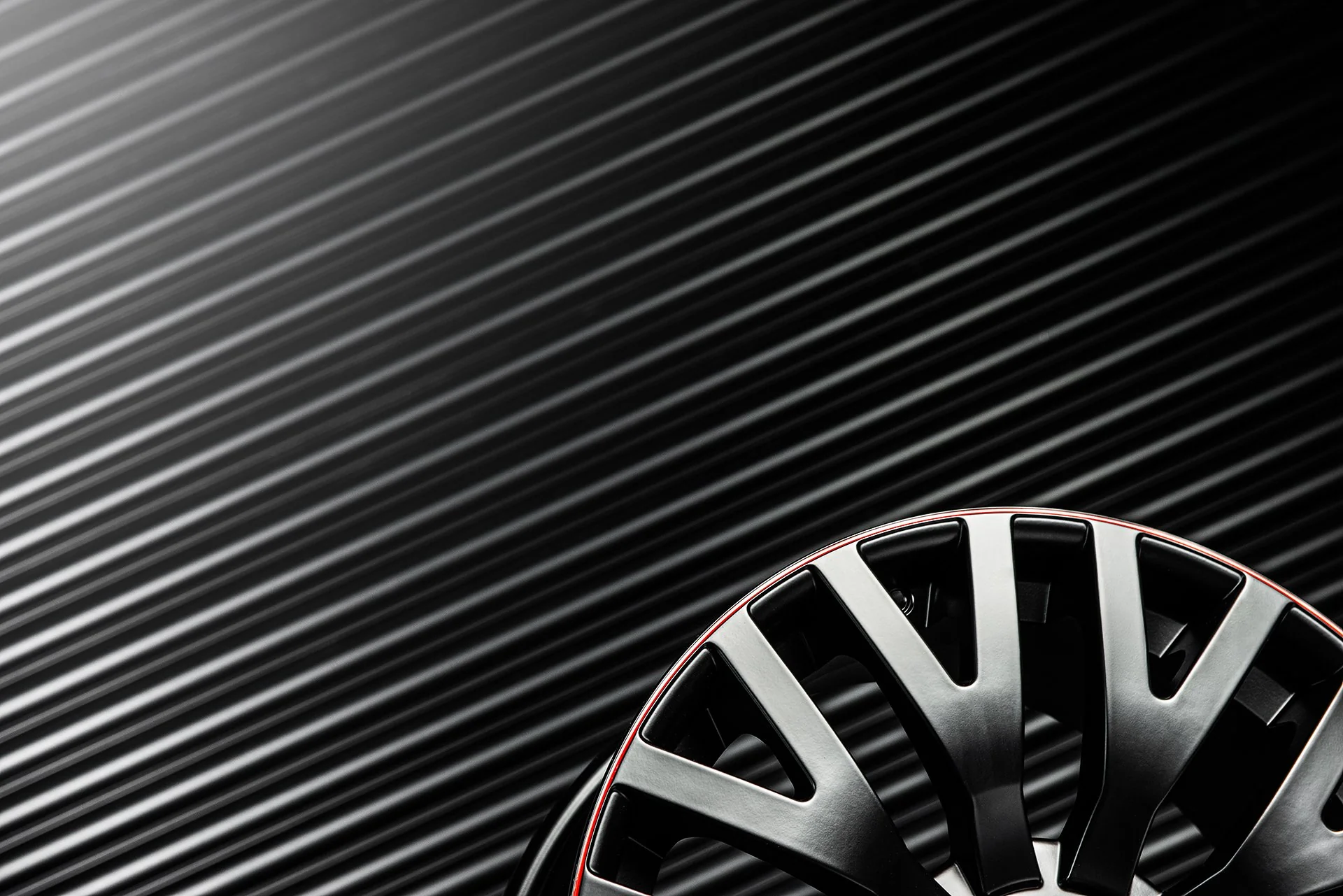 Mercedes X-Class (2019 Onwards) RS Light Alloy Wheels with Red Stripe - Image 2