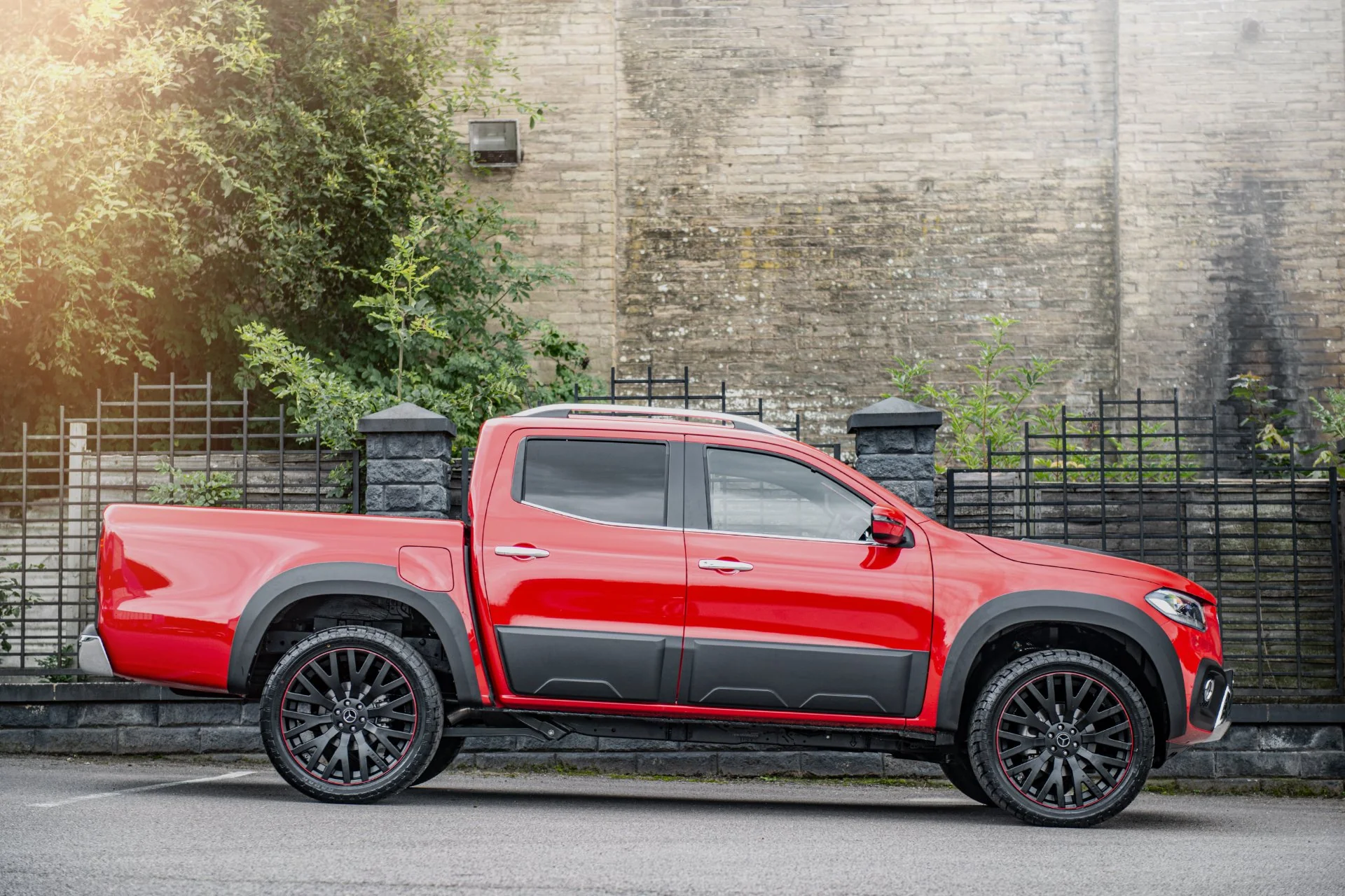 Mercedes X-Class (2019 Onwards) RS Light Alloy Wheels with Red Stripe - Image 20