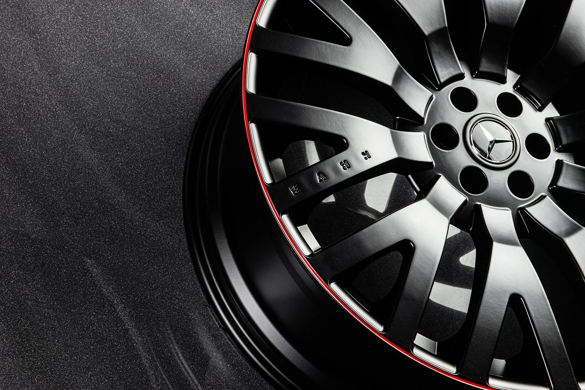 Mercedes X-Class (2019 Onwards) RS Light Alloy Wheels with Red Stripe - Image 4
