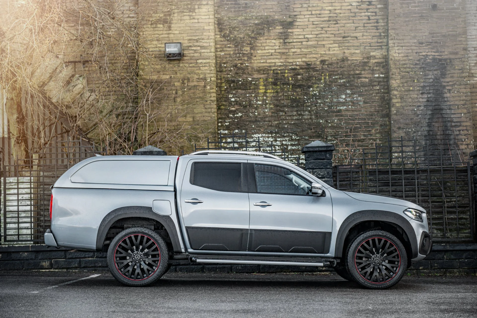 Mercedes X-Class (2019 Onwards) RS Light Alloy Wheels with Red Stripe - Image 41