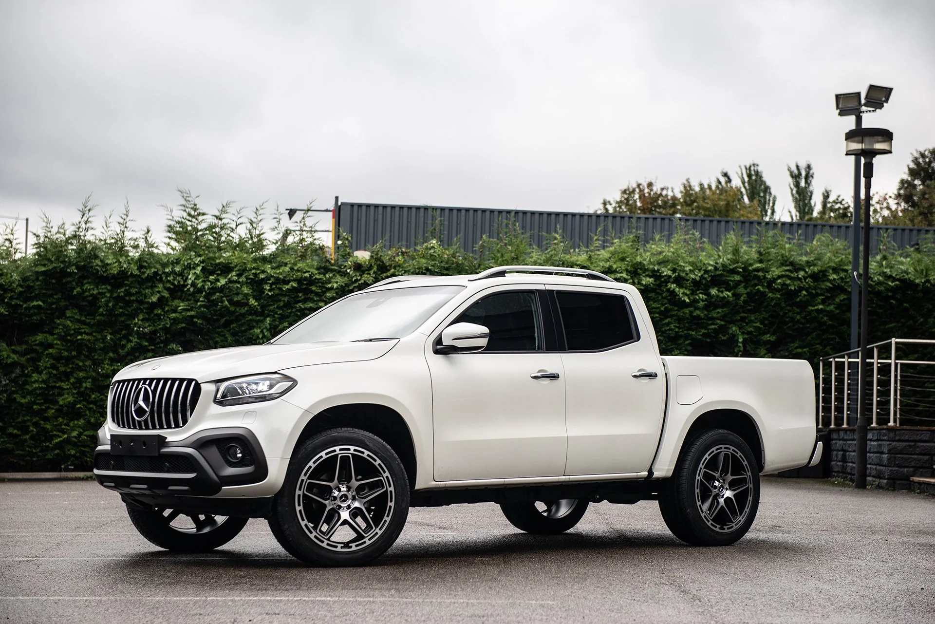 MERCEDES X-CLASS (2019 Onwards) GT Front Grille - Image 6