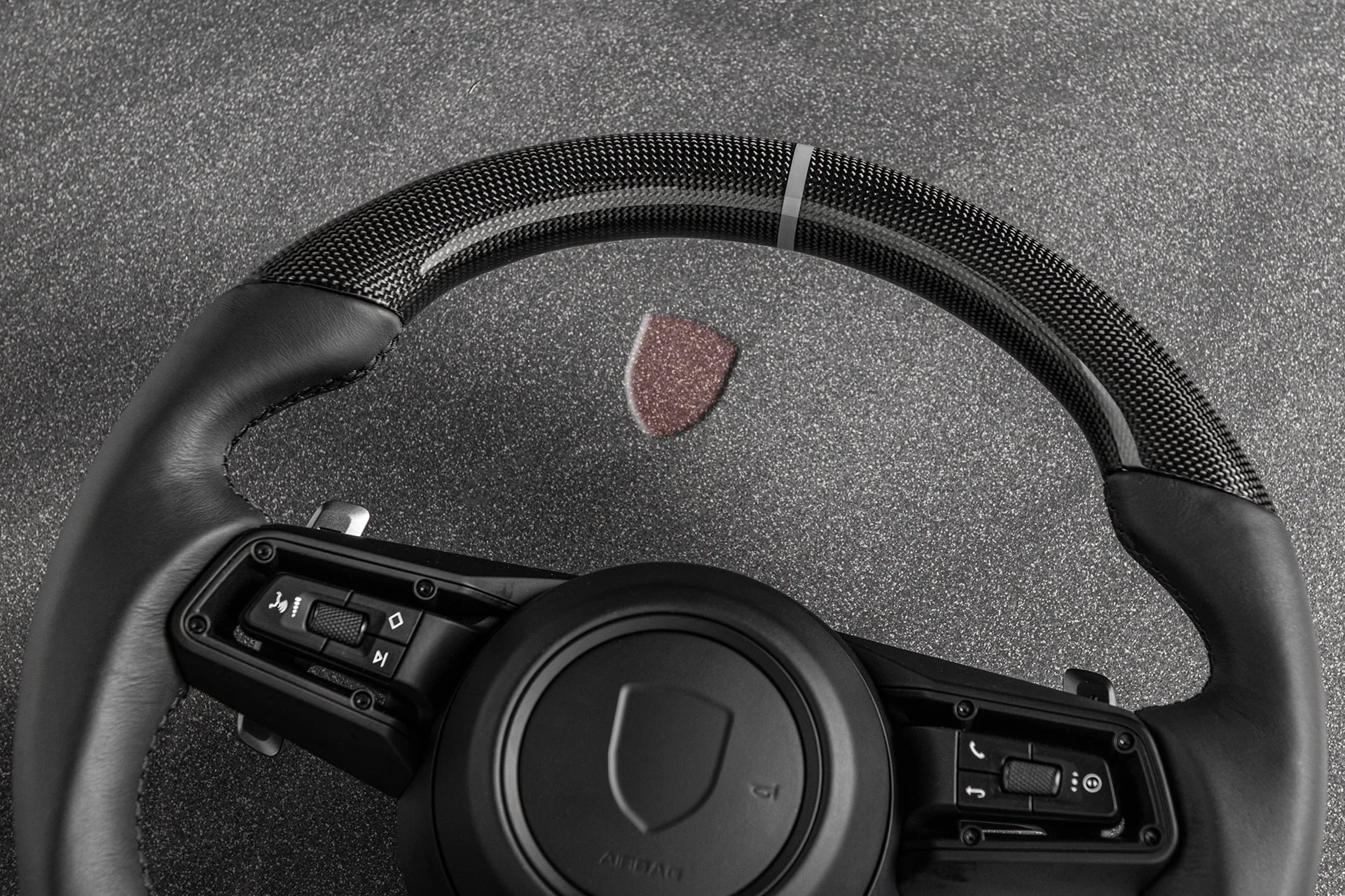 EXPOSED CARBON STEERING WHEEL Suitable for PORSCHE 911/992 (2019 Onwards) - Image 13