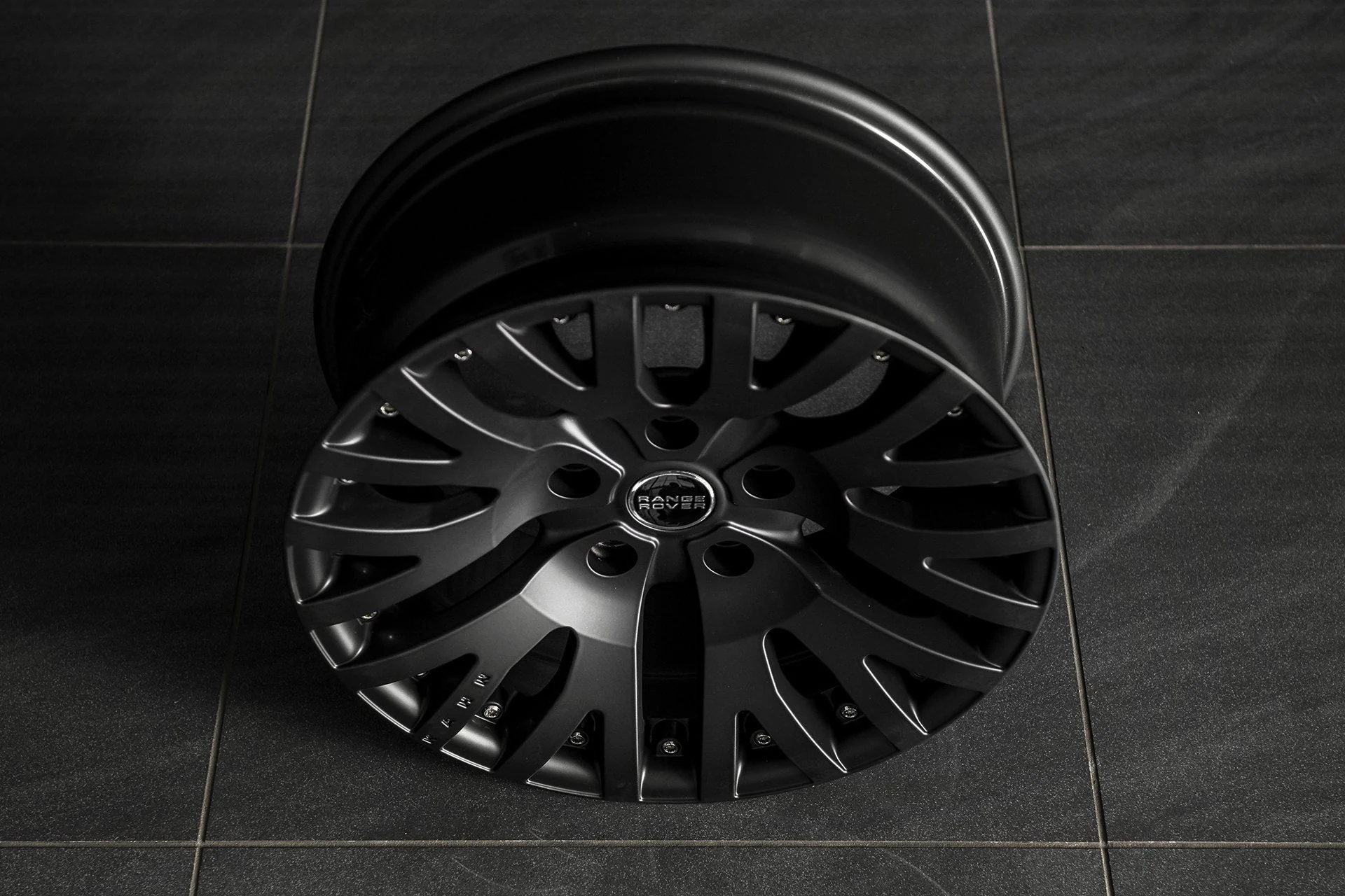 Range Rover Evoque (2011-2018) Wide Arch 1941DC Light Alloy Wheels - Image 4