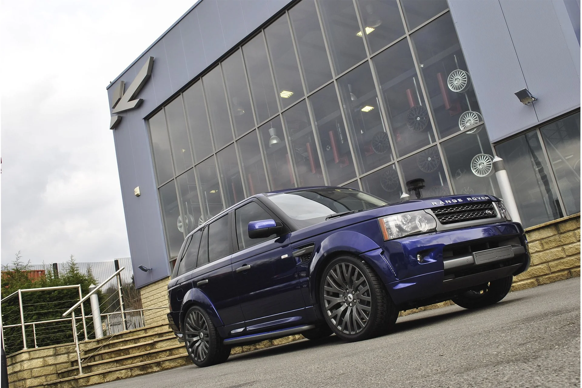 Range Rover Sport (2010-2013) Signature Body Kit - Image 4