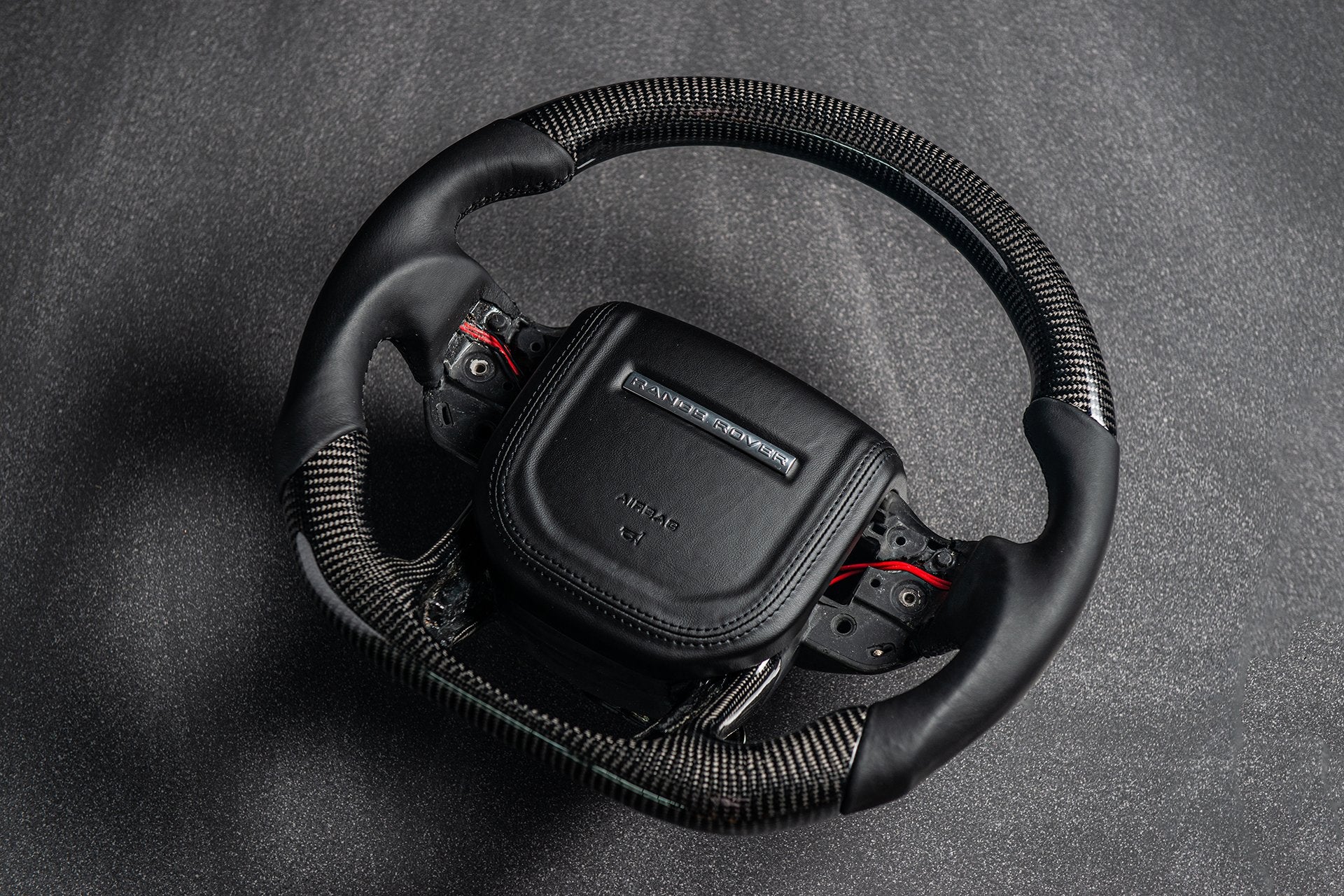 RANGE ROVER SPORT (2018-2022) Exposed Carbon Steering Wheel - Image 7