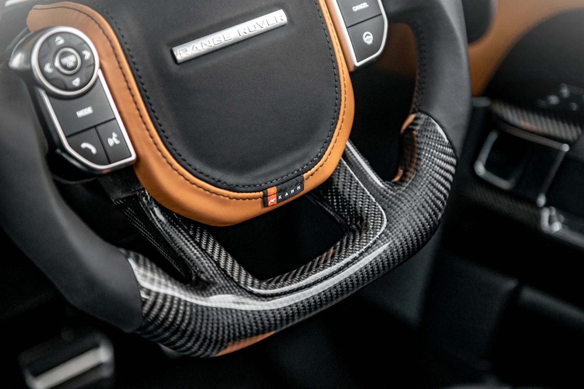 RANGE ROVER SPORT (2018-2022) Exposed Carbon Steering Wheel - Image 8