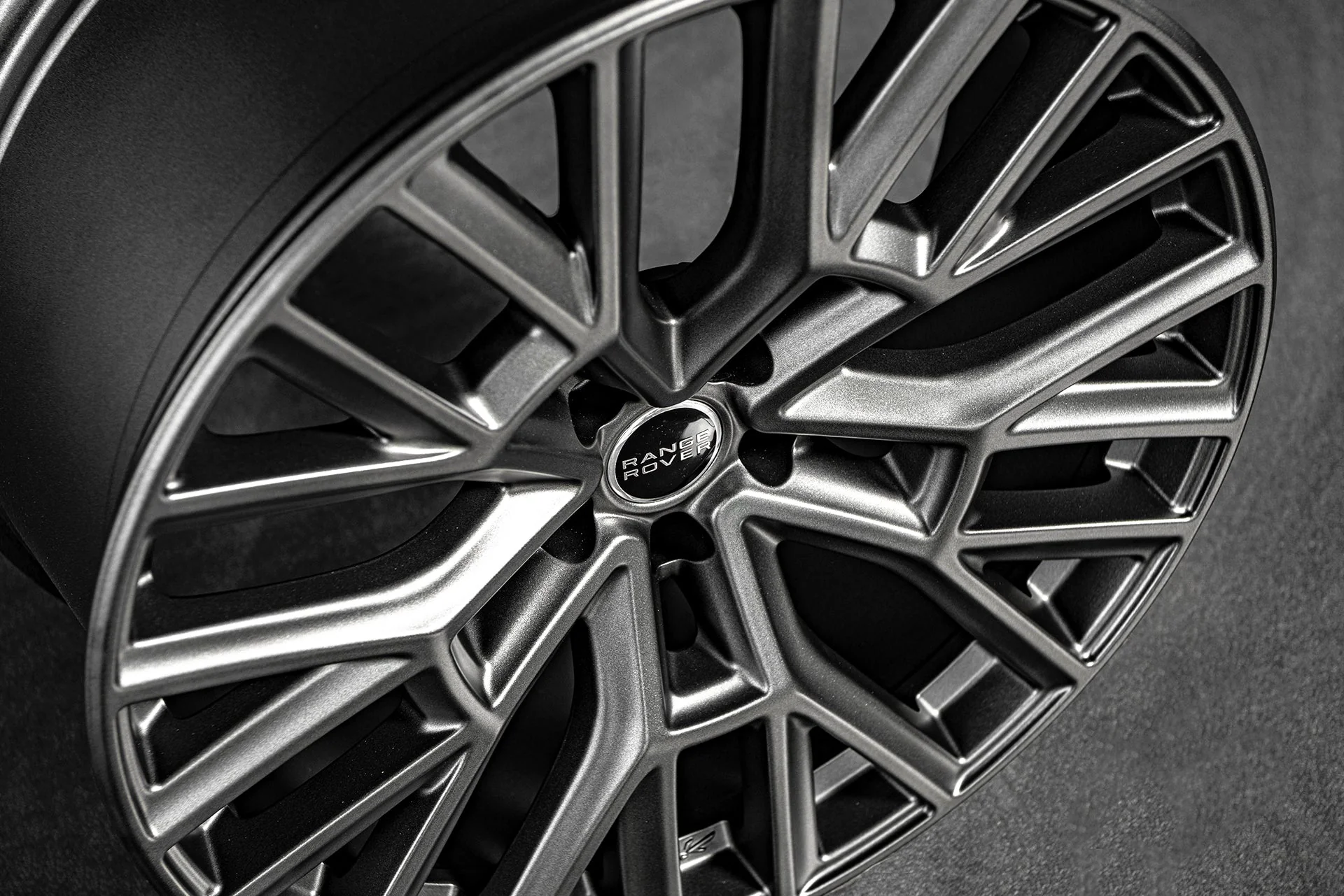 Range Rover Sport SVR (2015-2018) RS 3.0 Alloy Wheels - Image 8