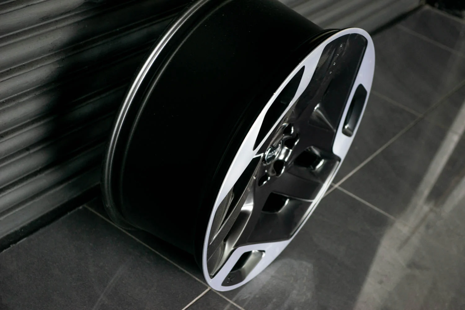 Range Rover Sport SVR (2015-2018) Type 33 Forged Alloy Wheels - Image 9