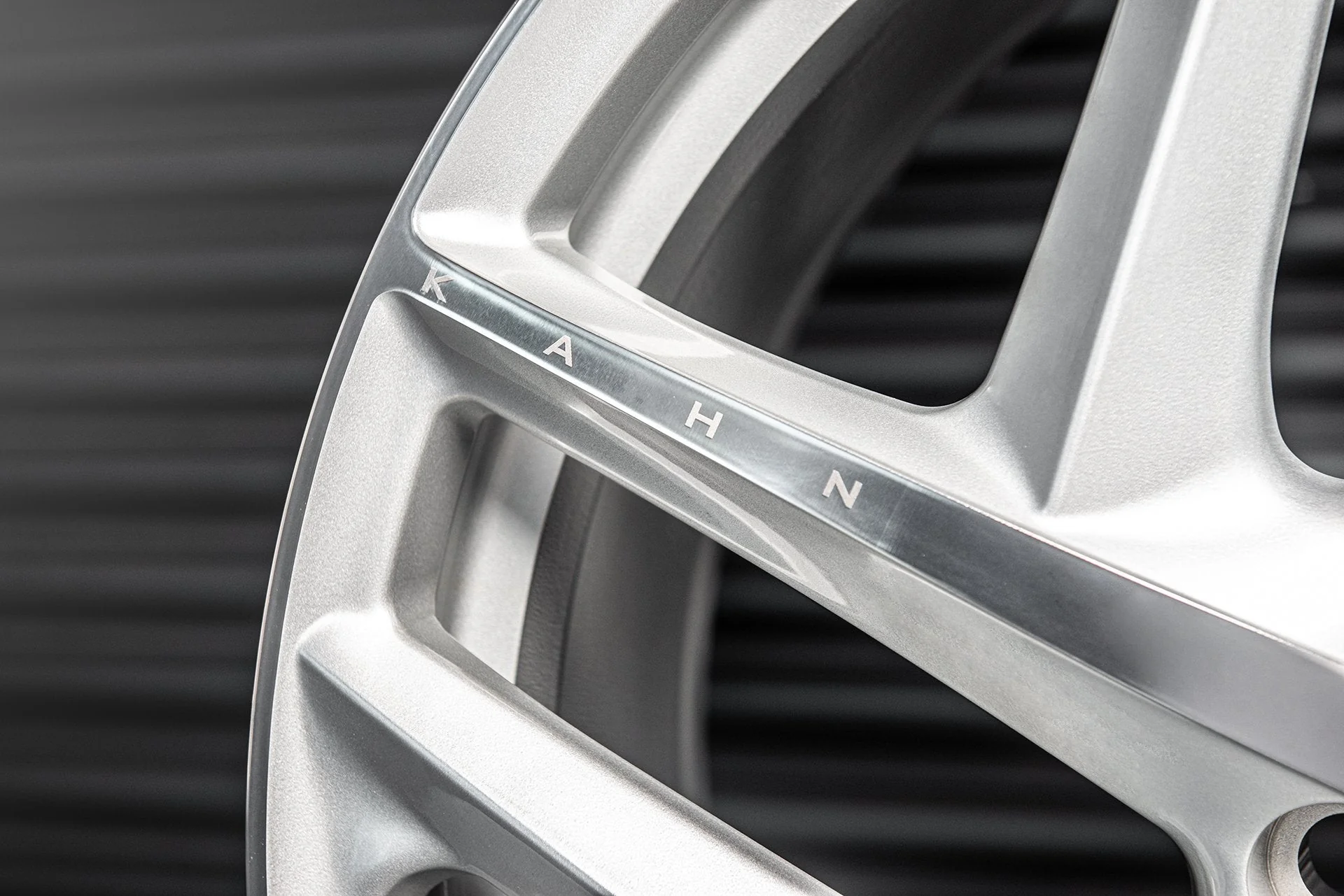 Range Rover Sport SVR (2015-2018) Type 52 RS-Forged Alloy Wheels - Image 6