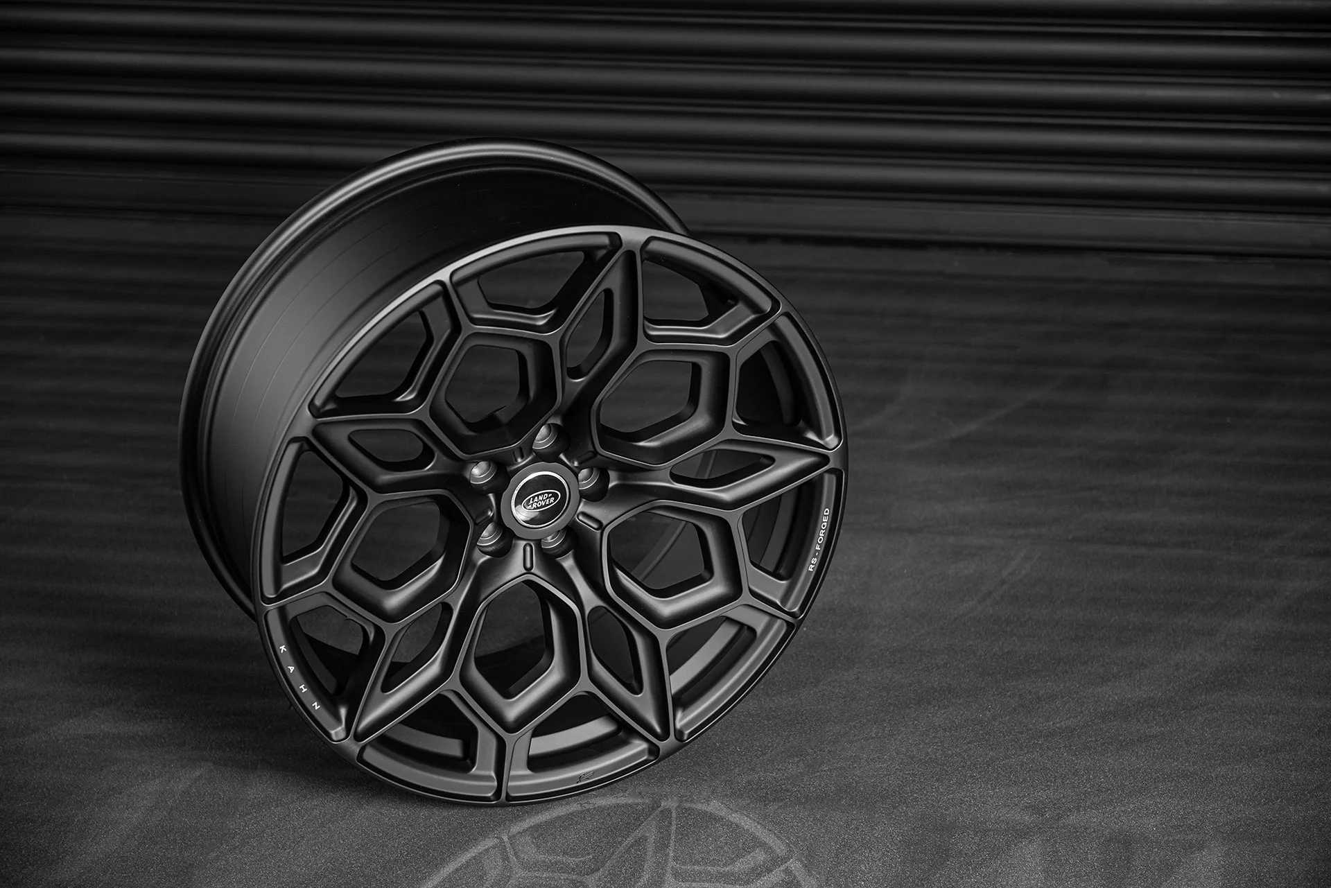 Range Rover Sport SVR (2015-2018) Type 57 RS-Forged Alloy Wheels - Image 12