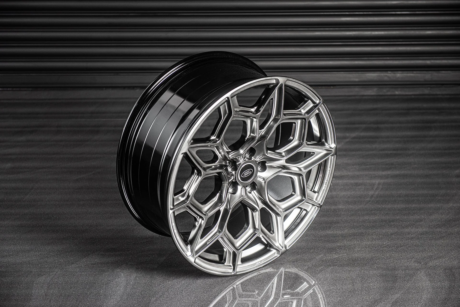 Range Rover Sport SVR (2015-2018) Type 57 RS-Forged Alloy Wheels - Image 14
