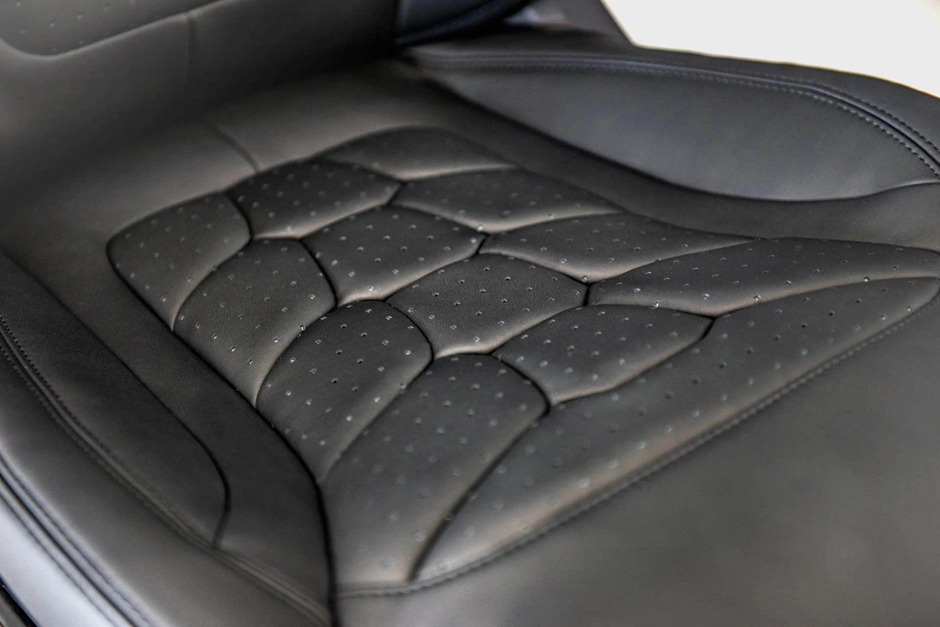 Range Rover Sport SVR (2018 Onwards) Leather Interior - Image 9