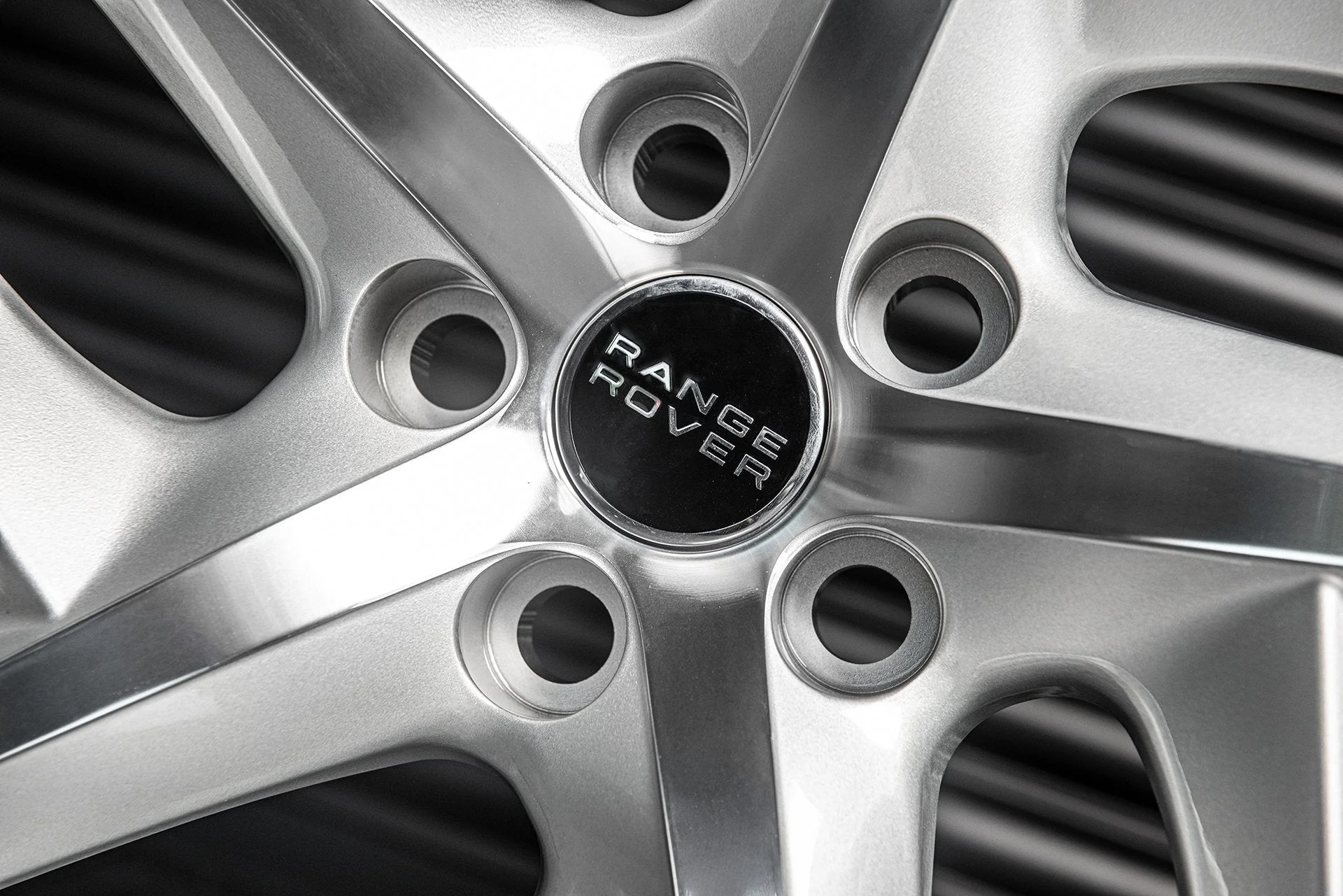 Range Rover Sport SVR (2018 Onwards) Type 52 RS-Forged Alloy Wheels - Image 9