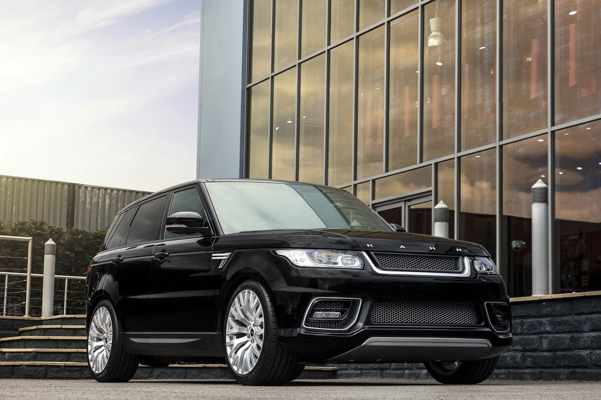 Range Rover Sport SVR (2018 Onwards) RS Light Alloy Wheels - Image 5