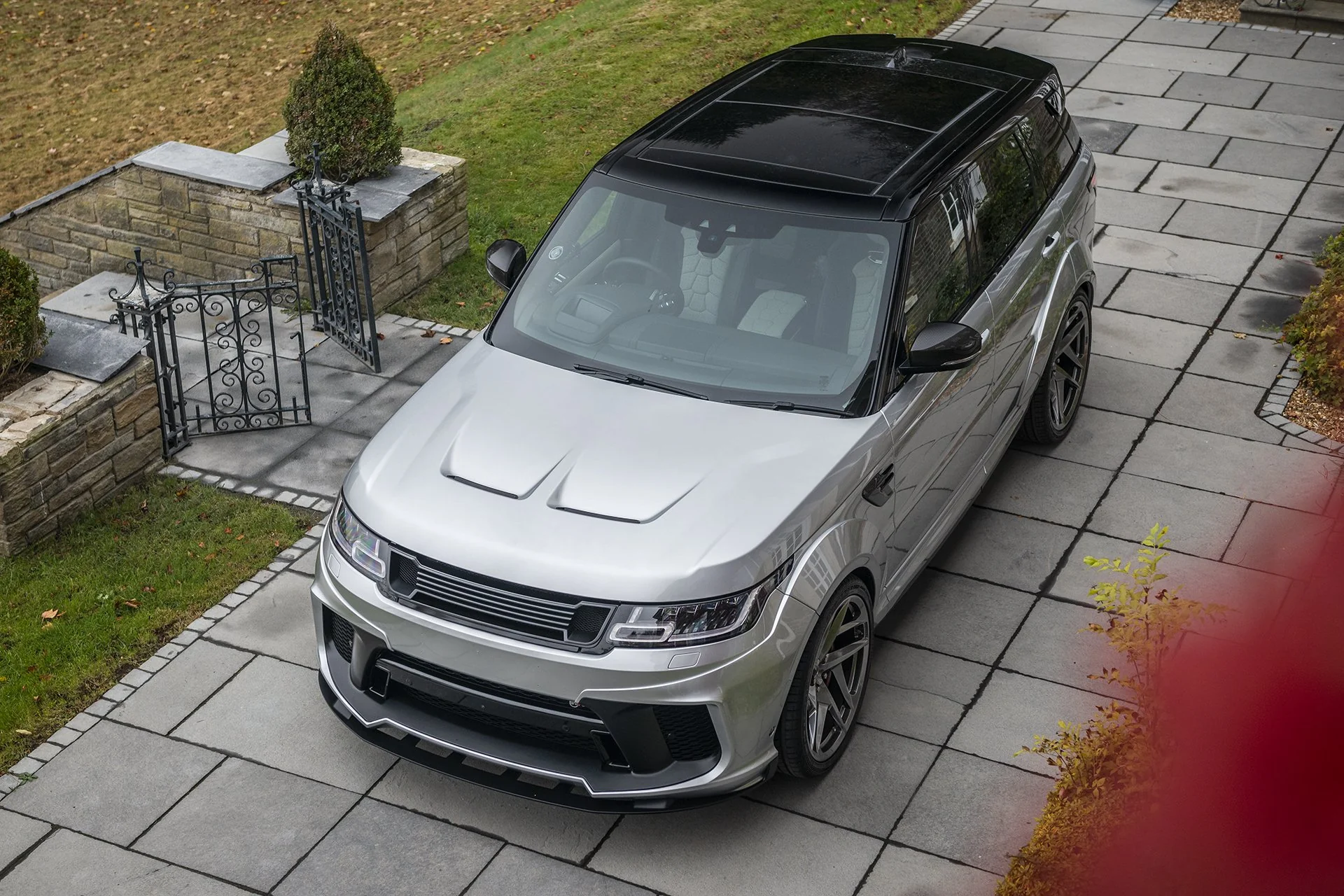 RANGE ROVER SPORT SVR (2018 Onwards) PACE CAR Exposed Carbon Body Kit - Image 16
