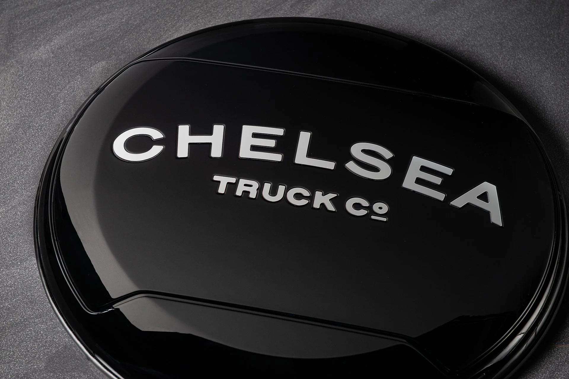 Land Rover Defender (1991-2016) Chelsea Truck Company Hard Spare Wheel Cover - Image 11