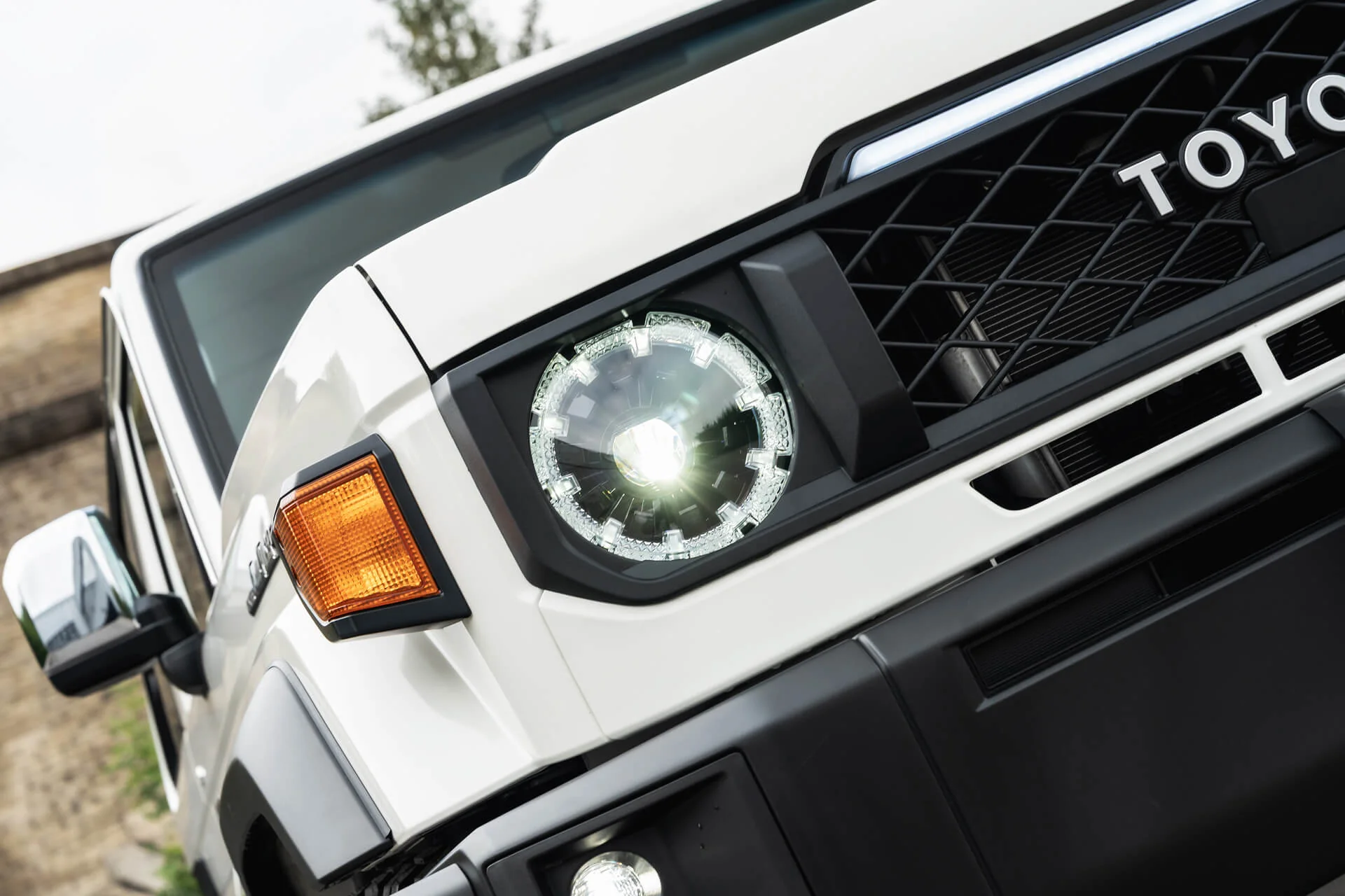 Toyota Land Cruiser 70 (2023 Onwards) LED Facelift Headlights with DRL's - Image 22