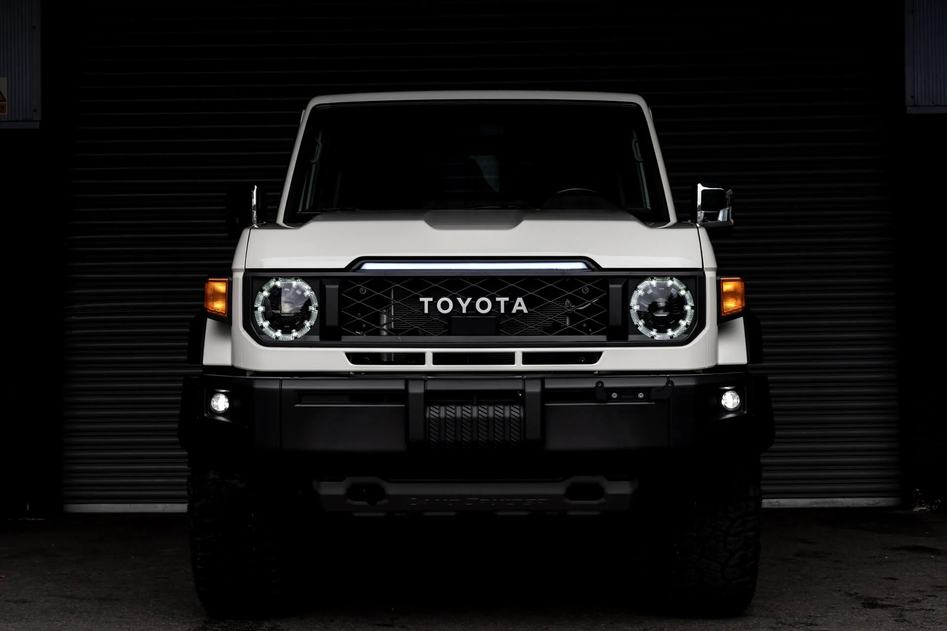 Toyota Land Cruiser 70 (2023 Onwards) LED Facelift Headlights with DRL's - Image 24