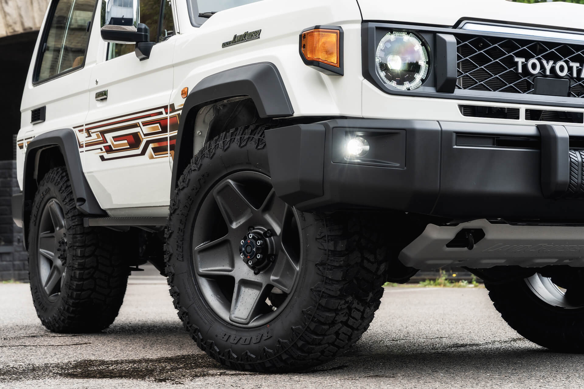 Toyota Land Cruiser 70 (2023 Onwards) Forged Alloy Wheels - Mondial Retro DC - Image 13