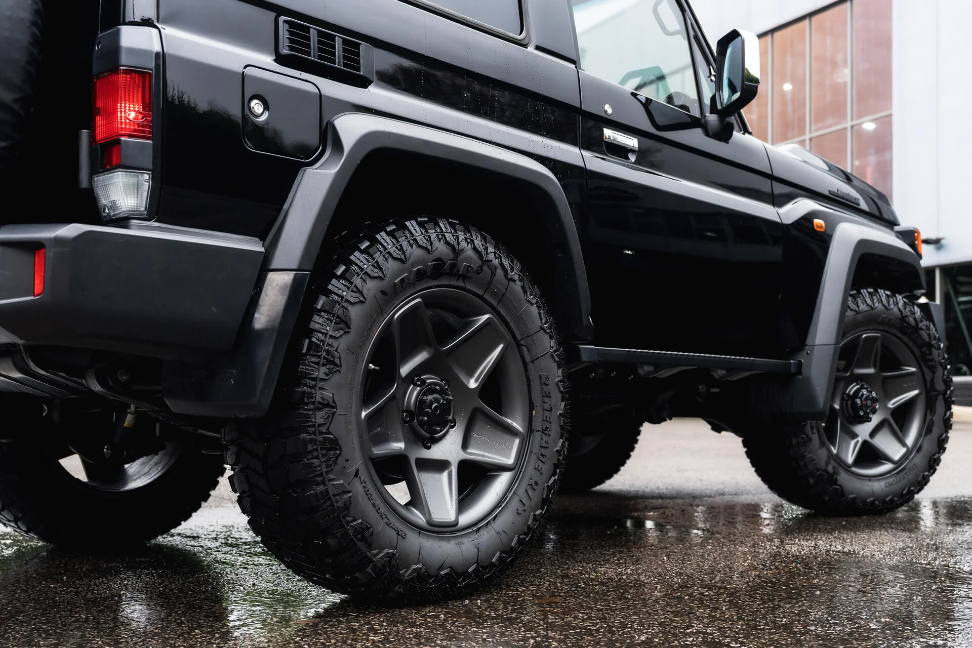 Toyota Land Cruiser 70 (2023 Onwards) Forged Alloy Wheels - Mondial Retro DC - Image 32